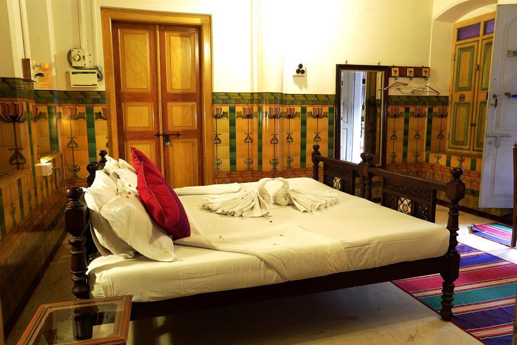 Chettinadu Mansion - An Authentic Heritage Palace Kānādukāttān Esterno foto