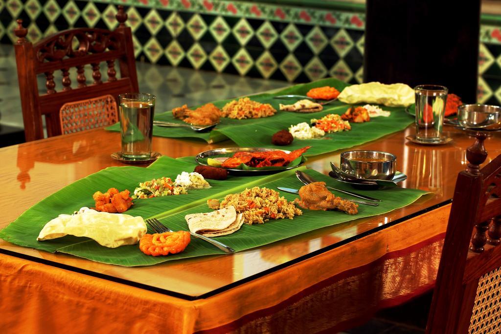 Chettinadu Mansion - An Authentic Heritage Palace Kānādukāttān Esterno foto